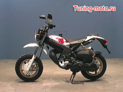 Suzuki TR110 Street Magic